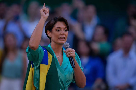 Pesquisa Revela: Michelle Bolsonaro Surge como Potencial Desafiante de Lula em 2026