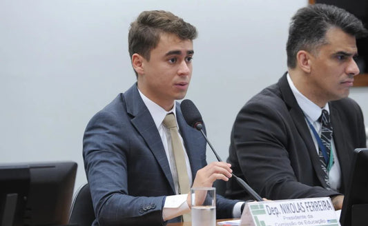 Deputado Nikolas Ferreira Rompe Silêncio sobre Fugas em Presídios: Uma Batalha pela Transparência